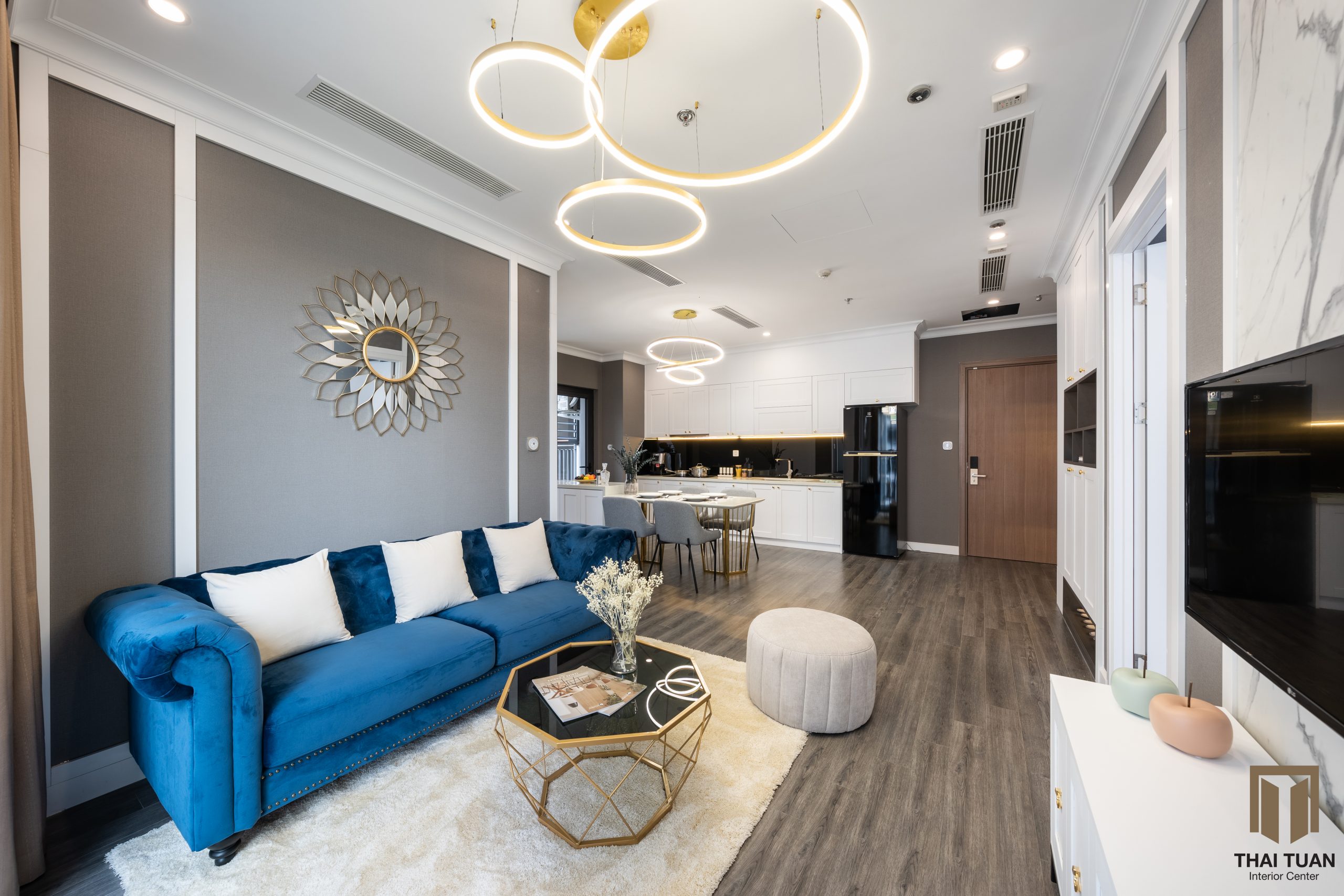 Phòng khách với chiếc Navy Blue Sofa đến từ thương hiệu AConcept